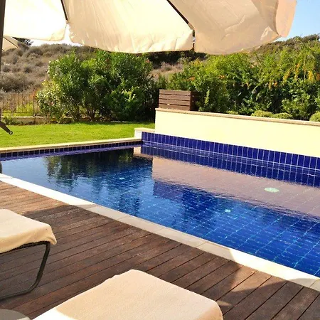 “the Ultimate Guide To Renting Your Dream Villa″ - Apollo * Kouklia
