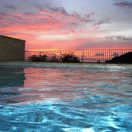 别墅 “the Ultimate Guide To Renting Your Dream Villa″ - Apollo