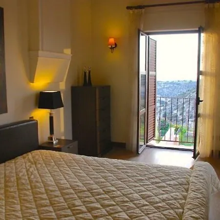 “the Ultimate Guide To Renting Your Dream Villa″ - Apollo